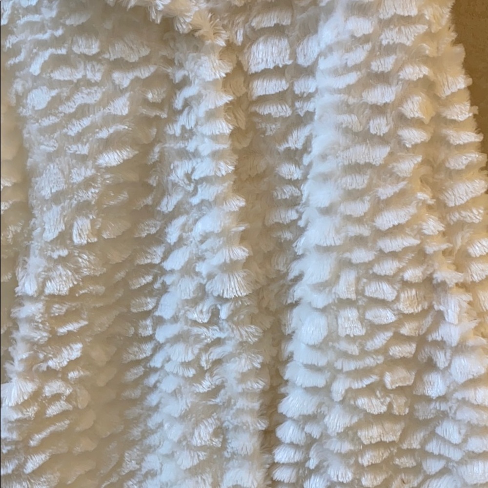 Soft, White Vest, Small/Medium - Picture 2 of 5